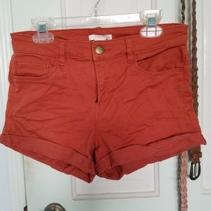 H&M rust-colored twill shorts